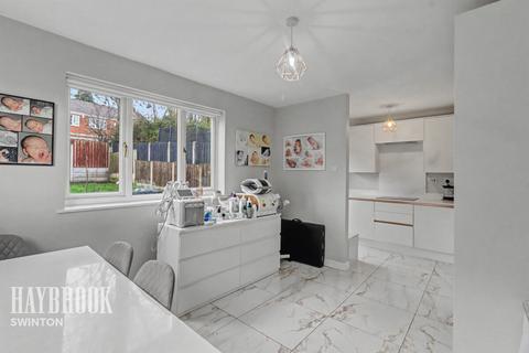 3 bedroom semi-detached house for sale, Oak Grove, Doncaster