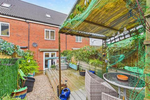 3 bedroom terraced house for sale, 'A wonderful, modern first time buy opportunity'