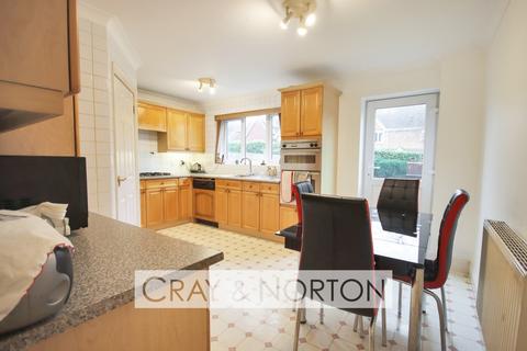 undefined, Cardinal Close, Sanderstead, CR2