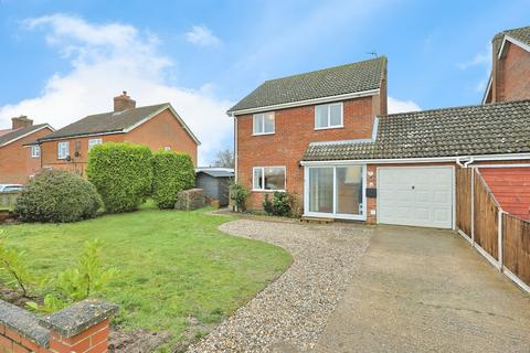 3 bedroom detached house for sale, Norwich Road, Bawdeswell, Dereham