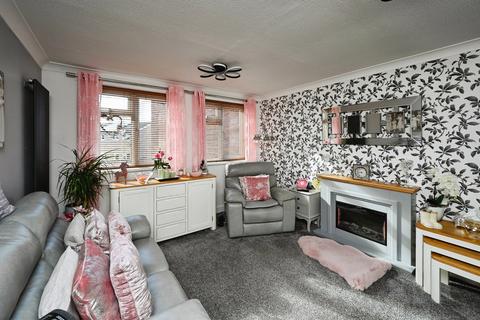 undefined, Ash Court, ALFRETON