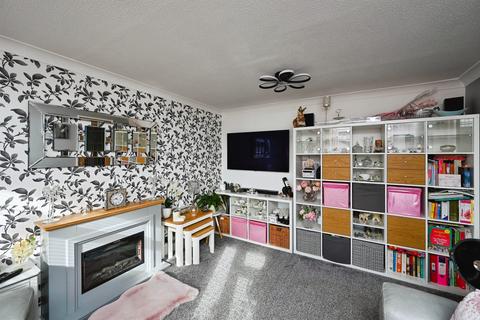 undefined, Ash Court, ALFRETON