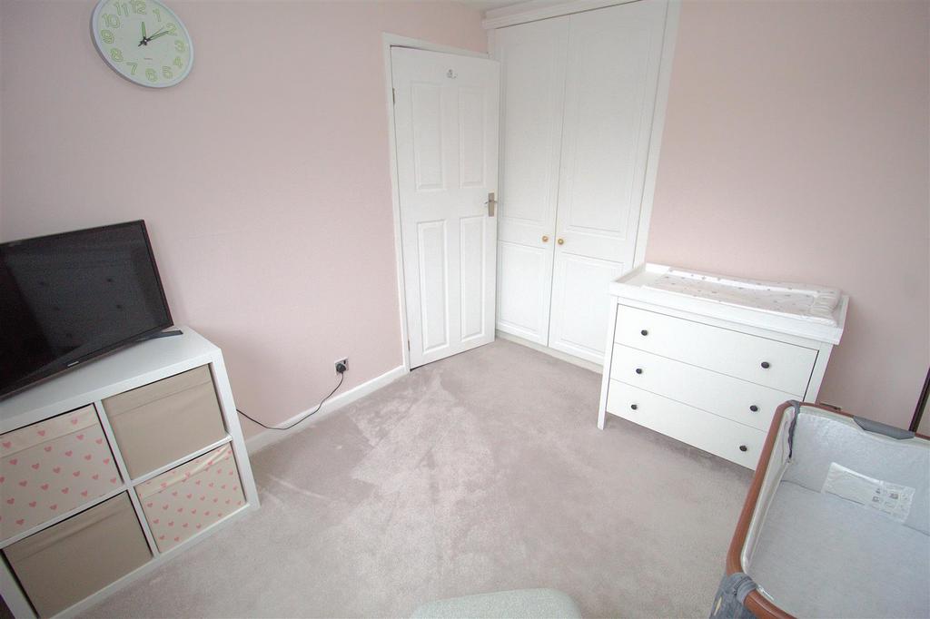 Bed2.jpg