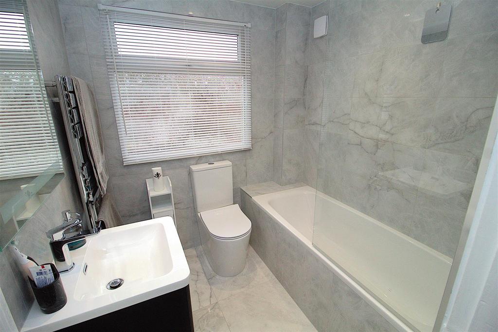New Bathroom (fitted Apr 25)