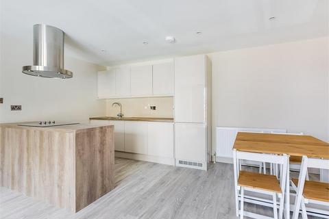 2 bedroom apartment to rent - Amesbury Avenue, Streatham Hill SW2