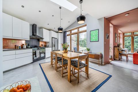4 bedroom end of terrace house for sale, Falkland Road, Barnet, Hertfordshire, EN5