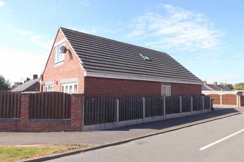 3 bedroom bungalow to rent, Occupation Close, Barlborough, Chesterfield
