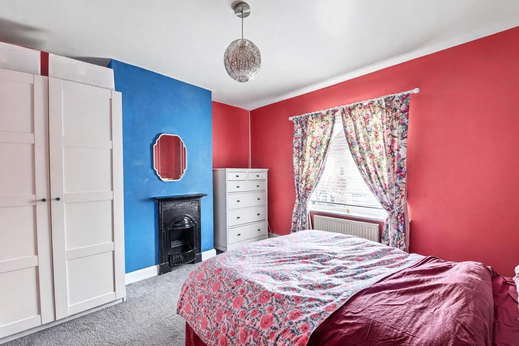 Bedroom 1.jpeg