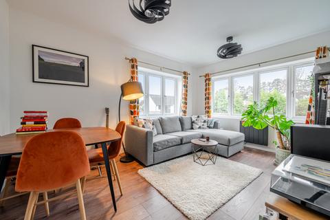 2 bedroom apartment for sale, Manorside, Barnet, EN5