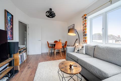 2 bedroom apartment for sale, Manorside, Barnet, EN5
