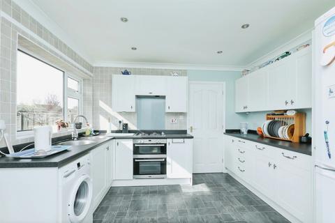 3 bedroom detached bungalow for sale, De-Narde Road, Dereham