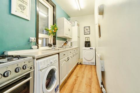 2 bedroom terraced house for sale, Oak Street, Keighley BD22