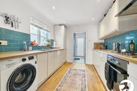 3 bedroom terraced house to rent, Durham Rise, Plumstead Common, London, SE18