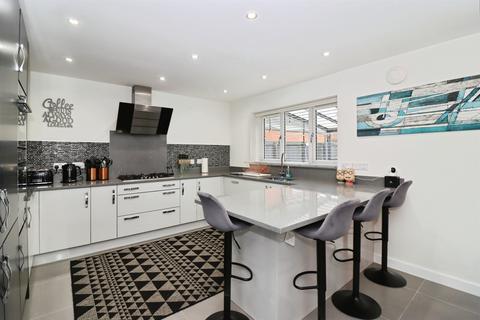4 bedroom detached house for sale, Michaelwood Way, Bolsover, CHESTERFIELD