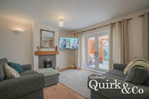 3 bedroom detached house for sale, Rose Road, Canvey Island, SS8