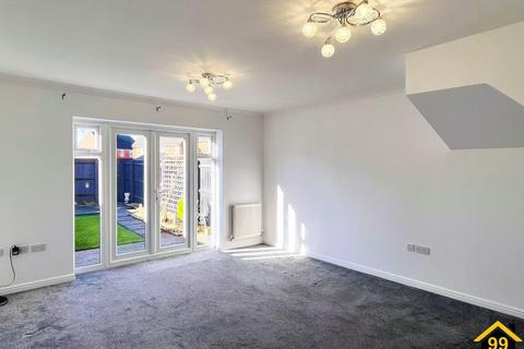 3 bedroom terraced house to rent, Widdowson Road, Nottingham, Nottinghamshire, NG10