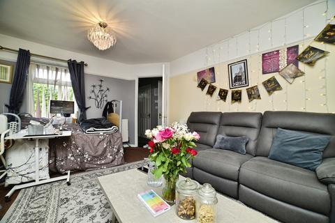 undefined, West Grove, HULL