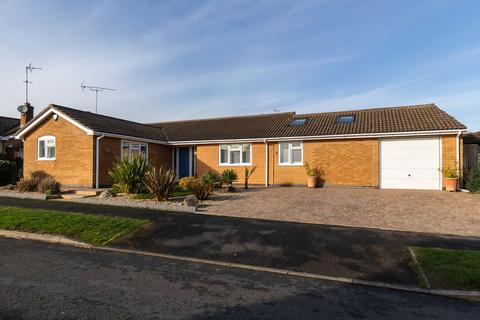 4 bedroom detached bungalow for sale - Bridgewater Drive, Great Glen, LE8