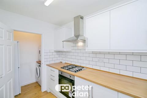 3 bedroom terraced house for sale, St. Nicholas Road, Barry