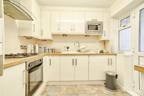 3 bedroom semi-detached house for sale, Grove Farm Close, Leeds