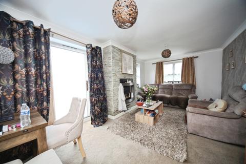 undefined, Willoughby Close, DUNSTABLE