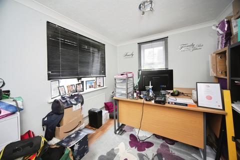 undefined, Willoughby Close, DUNSTABLE