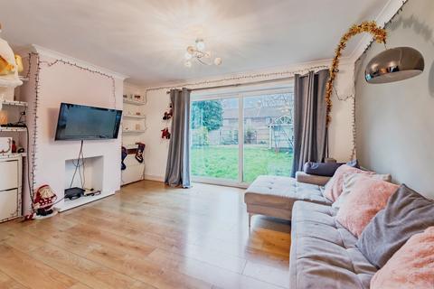 5 bedroom semi-detached house for sale, Town Barn Road, Crawley