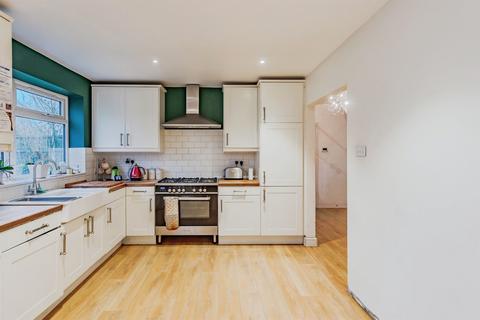 5 bedroom semi-detached house for sale, Town Barn Road, Crawley