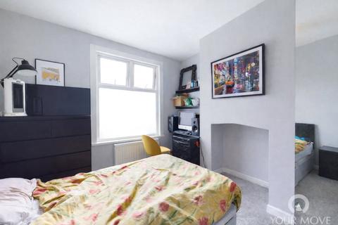 1 bedroom in a house share to rent, Derby Road, Northampton NN1