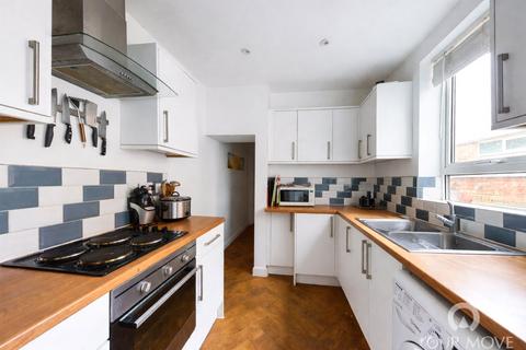 1 bedroom in a house share to rent, Derby Road, Northampton NN1