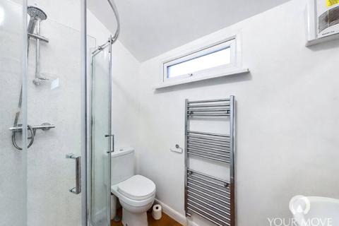 1 bedroom in a house share to rent, Derby Road, Northampton NN1