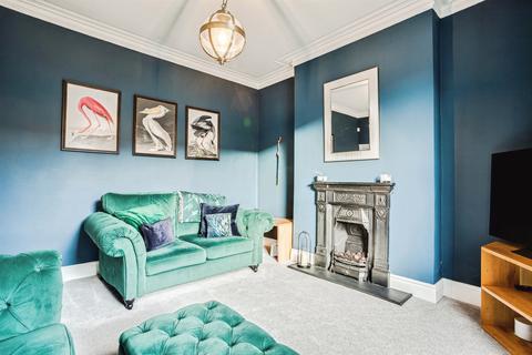 3 bedroom end of terrace house for sale, Westfield Street, OSSETT