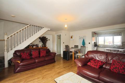 3 bedroom semi-detached house for sale, Spa View, Whitnash, Leamington Spa