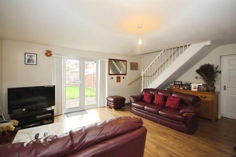 3 bedroom semi-detached house for sale, Spa View, Whitnash, Leamington Spa