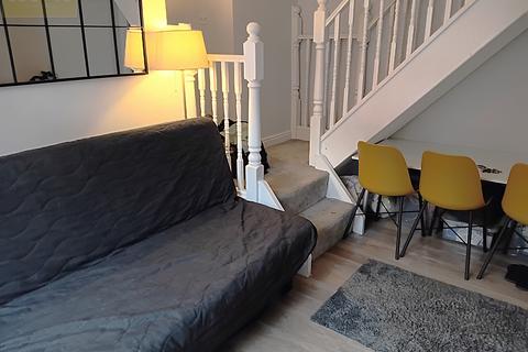 2 bedroom terraced house for sale, Hampton Road, Urmston