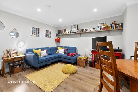2 bedroom apartment for sale, Coombe Road, Croydon