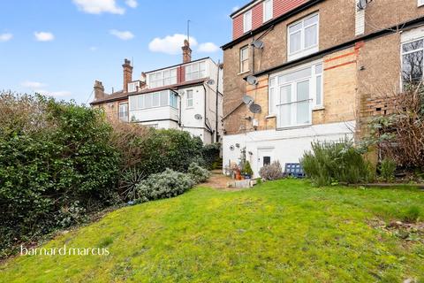 2 bedroom apartment for sale, Coombe Road, Croydon