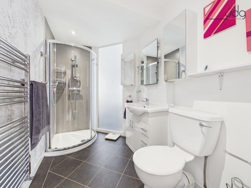Ensuite