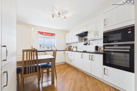 3 bedroom apartment for sale, Marine Road East, Empress Court | Spacious Promenade Apartment Overlooking Morecambe Bay