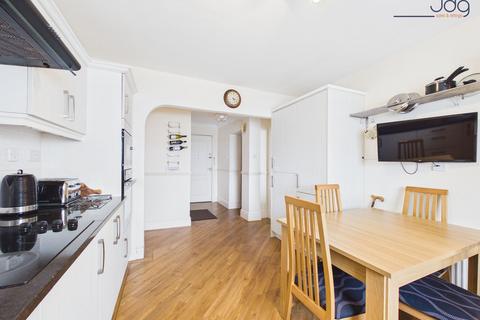 3 bedroom apartment for sale, Marine Road East, Empress Court | Spacious Promenade Apartment Overlooking Morecambe Bay