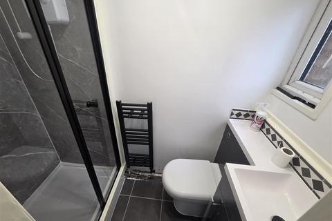 undefined, High Street, Gloucester GL1