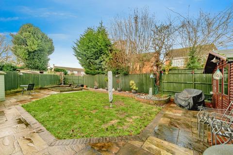 4 bedroom detached house for sale, Ferndown, Horley