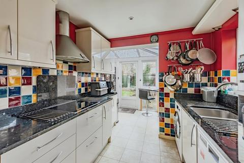 4 bedroom detached house for sale, Ferndown, Horley