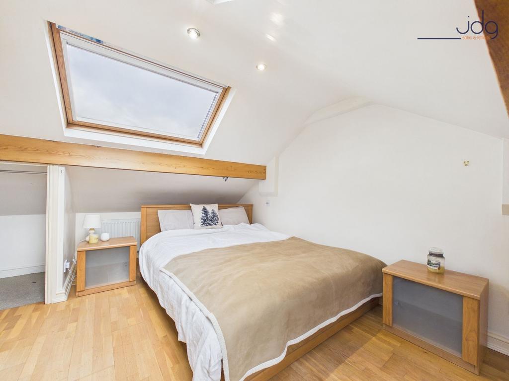 Double Bedroom 4 with storage
