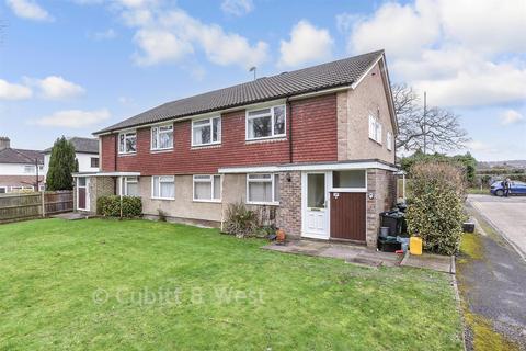 2 bedroom maisonette for sale, London Road South, Merstham, Redhill, Surrey