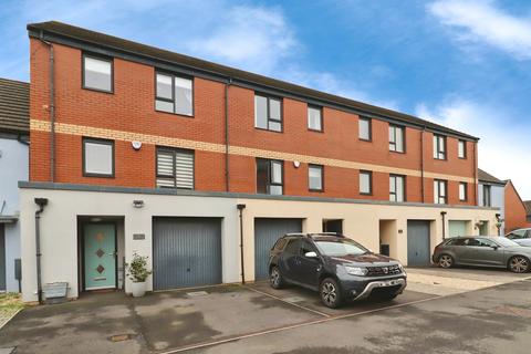 4 bedroom townhouse for sale, Mariners Walk, Barry