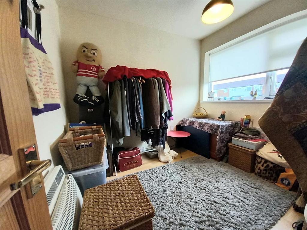 36 Churchill Bed 3.jpg
