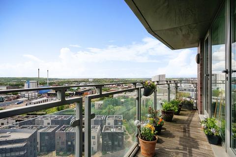 2 bedroom flat for sale, Cross Green Lane, Leeds
