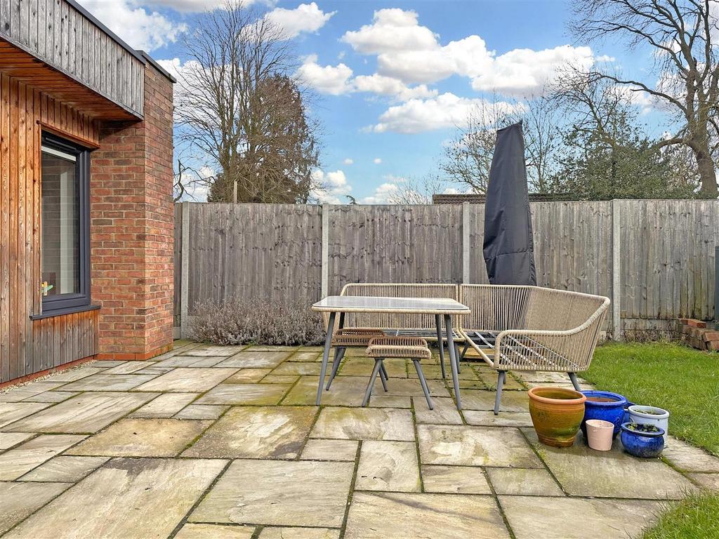 Paved Sandstone Entertainment Area 824