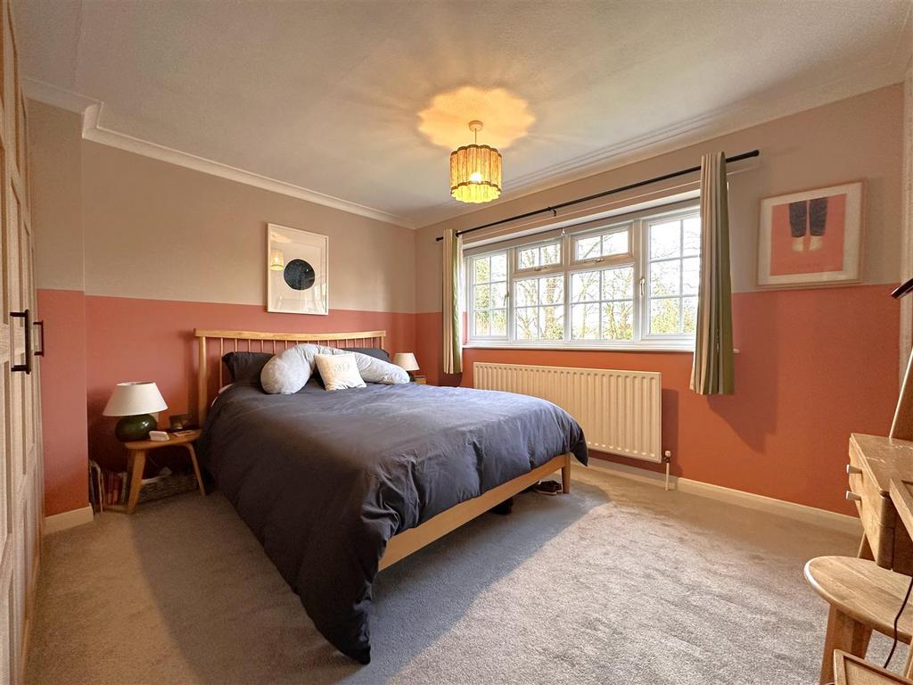 Master Bedroom 575